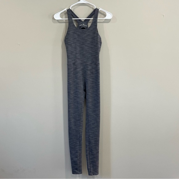 Outdoor Voices•Freeform Unitard Onsie Bodysuit•Dark Grey•Size X-Small - Picture 2 of 8
